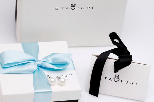 Srebrne kolczyki Staviori z perłami na Arena.pl