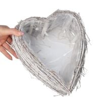 Doniczka osłonka drewniana serce podkład 25 cm biała