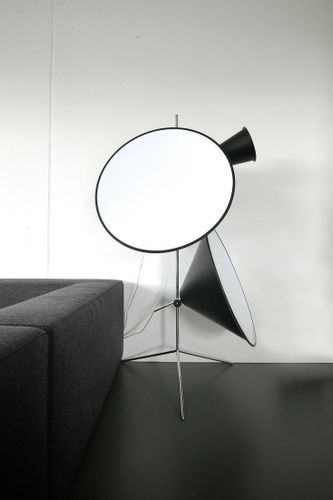 Lampa podłogowa STUDIO STAND na Arena.pl