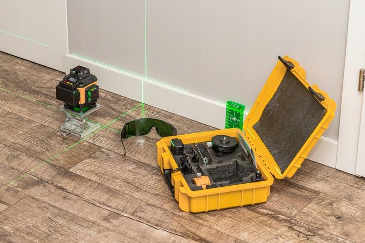 POZIOMICA LASEROWA 360° LASER KRZYŻOWY 4D ZESTAW WALIZKA zdjęcie 16