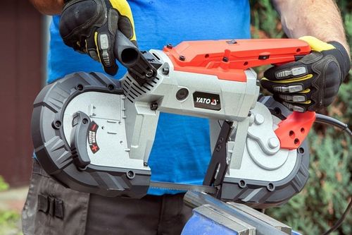 YATO PRZECINARKA TAŚMOWA Z PODSTAWĄ PIŁA DO METALU PRZENOŚNA 1100W na Arena.pl