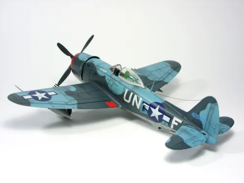 Model samolotu P-47 M Thunderbolt, 1:72 na Arena.pl
