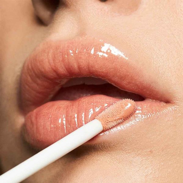 Avon Ultralśniący błyszczyk do ust - Luminous Nude zdjęcie 2