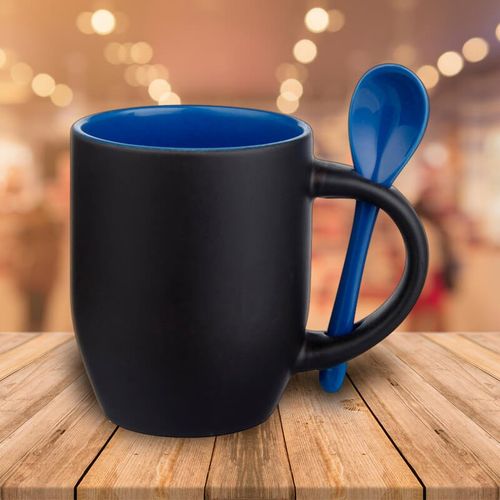 Kubek magiczny niebieskim wnętrzem i z łyżeczką z Twoim nadrukiem na Arena.pl