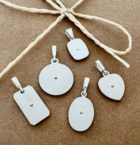 Medalik srebrny i łańcuszek Matka Boska próba 925 na Komunię Chrzest 50 cm na Arena.pl