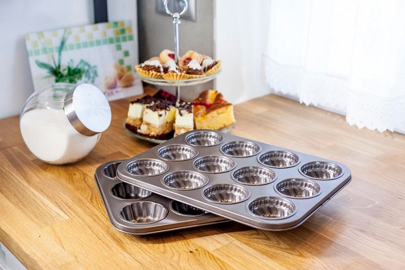 Forma blacha do pieczenia nieprzywieralna IDEAL babka karbowana 12 muffinek babeczek non-stick zdjęcie 4