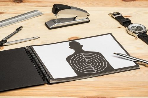 Militarny Notes - PISTOLET na Arena.pl