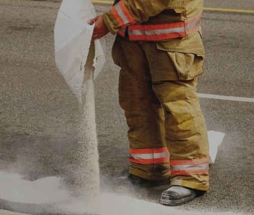 SORBENT UNIWERSALNY 20 LITRÓW DO OLEJU BENZYNY ROPY FARBY SMARY 10KG 20L na Arena.pl