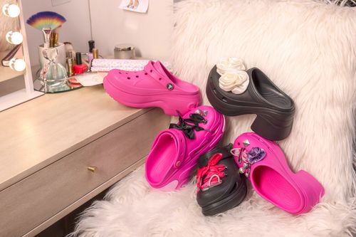 Damskie Buty Chodaki Platforma Koturn Crocs Bella 210062 Clog 41-42 na Arena.pl