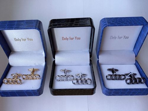 Tytanowe spinki do mankietów EXC dla miłośnika Audi RS + gratis szkatułka na Arena.pl