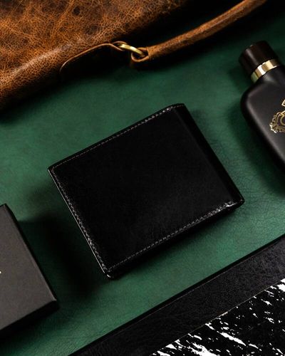 elegancki, skórzany portfel męski bez zapięcia zewnętrznego - rovicky na Arena.pl