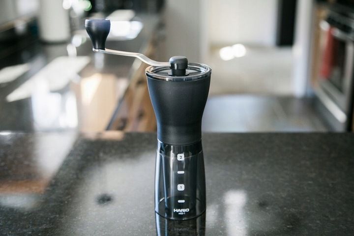 Hario Mini Mill Slim Plus - Młynek do kawy zdjęcie 8