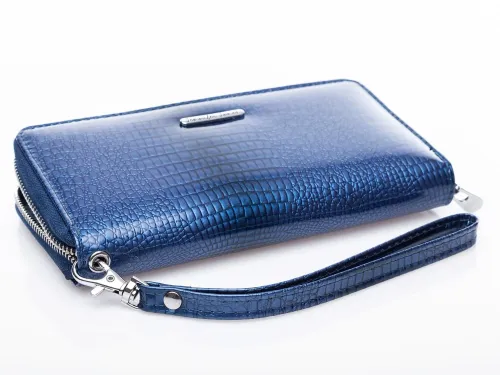 portfel damski lakierowany piórnik z paseczkiem na nadgarstek na Arena.pl