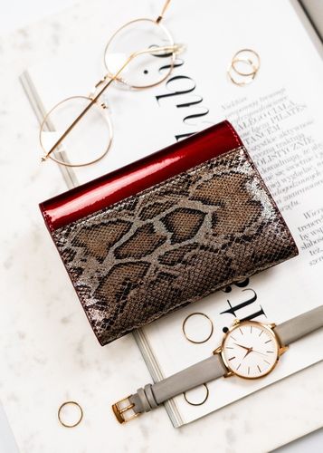 efektowny portfel damski z lakierowanej skóry naturalnej - peterson na Arena.pl