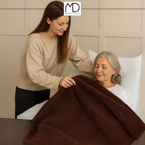 Koc pled narzuta 200x220cm na łóżko ciepły miękki prezent wzór brązowy brąz na Arena.pl