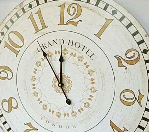 Zegar ścienny Grand Hotel kremowy 60 cm na Arena.pl