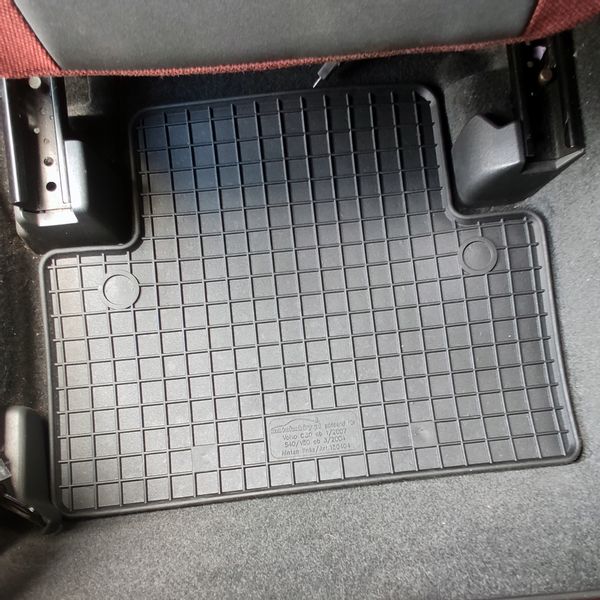 Dywaniki dedykowane do Volvo S40 II TUNEL zdjęcie 13