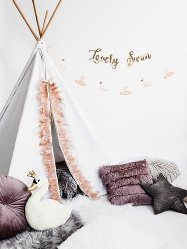 Poduszka Lovely Swan, 34x35cm na Arena.pl