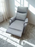 FOTEL SZARY, ECOSKÓRA, ROZKŁADANY PODNÓŻEK FW10