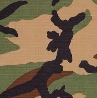 KURTKA  Z PODPINKA POLAROWĄ WOODLAND XL Woodland