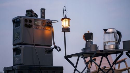 Stacja zasilania DJI Power 2000 na Arena.pl