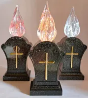 Znicz solarny LED żywy płomień dekoracyjny czarny z krzyżykiem na grub Kolor - Czerwony