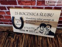 Deska drewniana z grawerem i zdjęciem na prezent