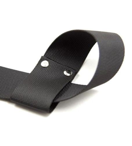 Taśmy krępujące na pająku na Arena.pl