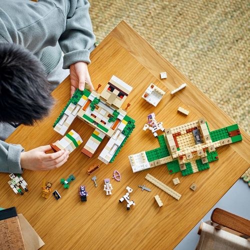 LEGO Minecraft Forteca żelaznego golema 21250 na Arena.pl