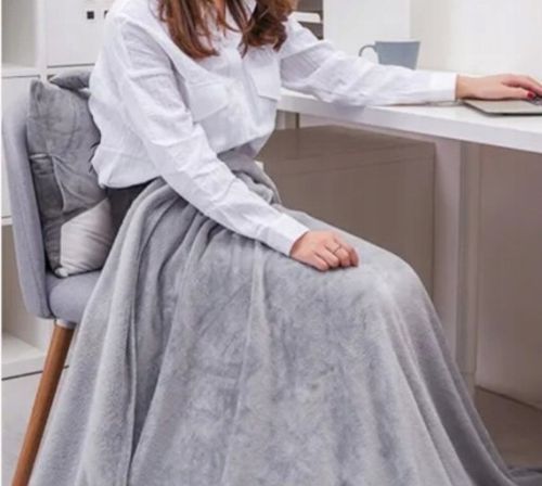 MASKOTKA PODUSZKA KOC OGRZEWACZ DO RĄK PIES HUSKY POPIELATY Z KOCEM 4w1 na Arena.pl