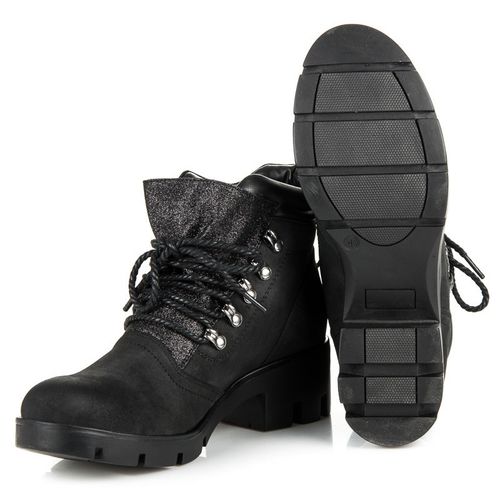 Wiązane traperki r.41 na Arena.pl