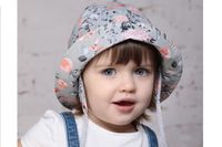 Dastel Rogalik kapelusz wiązany dla dziewczynki na lato kwiaty szary 46-48