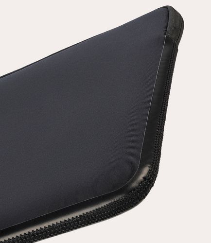 etui na notebooka tucano bf-e-mb213-bk elements 2 dla macbook air/pro na Arena.pl