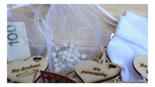 PUDEŁKO WSPOMNIEŃ PREZENT CHRZEST ROCZEK METRYCZKA na Arena.pl