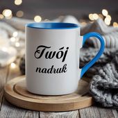 Biały kubek z Twoim nadrukiem błękitne wnętrze i ucho