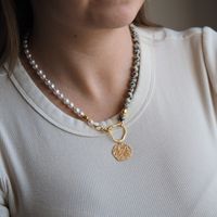 Naszyjnik z Pereł i Jaspisu Dalmatyńskiego z młotkowaną zawieszką – srebro pozłacane 24k