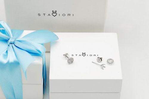 exclusive | brylantowa oprawa kolczyków w 18-karatowym złocie na Arena.pl