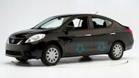 Nissan Versa 2007-2017 - Listwy chrom boczne drzwi chromowane ochronne