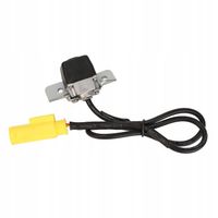 WIDOK Z TYŁU SAMOCHODU KAMERA COFANIA PARKOWANIA