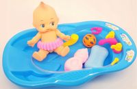 Lalka BOBAS w wannie + akcesoria kąpielowe 30cm