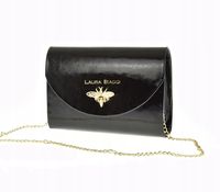 Laura Biaggi - torebka wizytowa na łańcuszku pszczoła czarny lakier P237