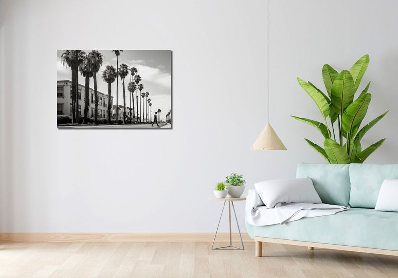 Obraz 90x60cm Spacer w Cieniu Palm zdjęcie 2