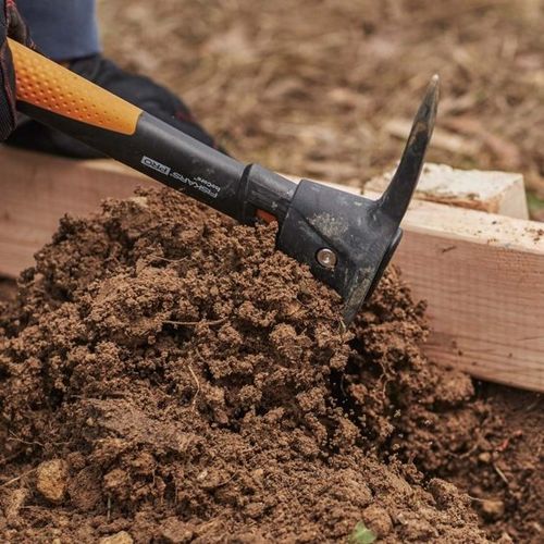 kilof ze szpicem isocore s 36cm - fs-1062937 na Arena.pl