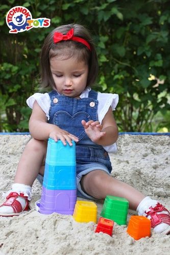 DUZA PIRAMIDKA 38 CM KUBECZKI WIADERKO DO PIASKU na Arena.pl