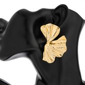 kolczyki wiszące, efektowne złote blaszki liście miłorzębu k1722