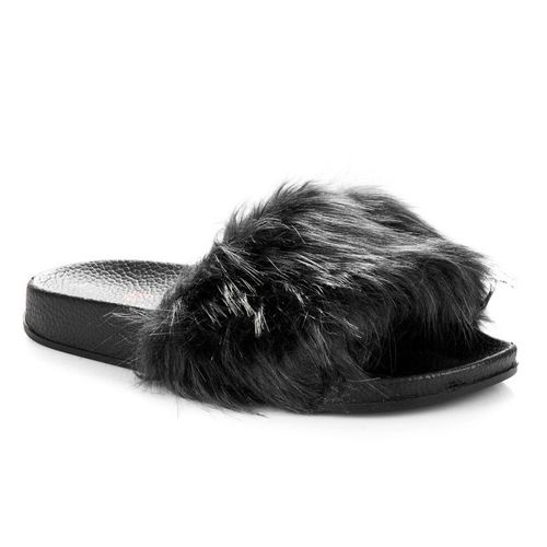 Czarne klapki fluffy r.36 na Arena.pl