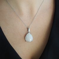 Zawieszka z Morganitem w srebrze rodowanym