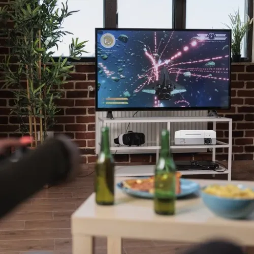 KONSOLA RETRO GRA TELEWIZYJNA 620 GIER TV AV + 2 PADY GIERKA GRY DUŻO na Arena.pl