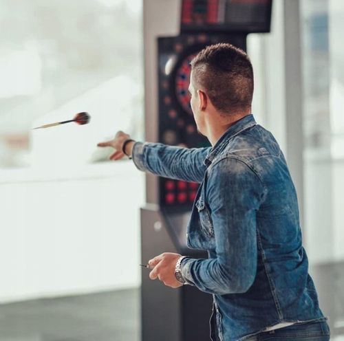 RZUTKI DART ZESTAW 12 RZUTEK LOTEK DO DARTA LOTKI 100 GROTÓW + 42 PIÓRKA na Arena.pl