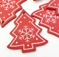 DREWNIANE ZAWIESZKI CHOINKA Czerwona z białymi płatkami NA CHOINKĘ 5 sztuk